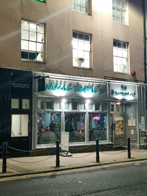 Willie Wastles Sports Bar & Restaurant