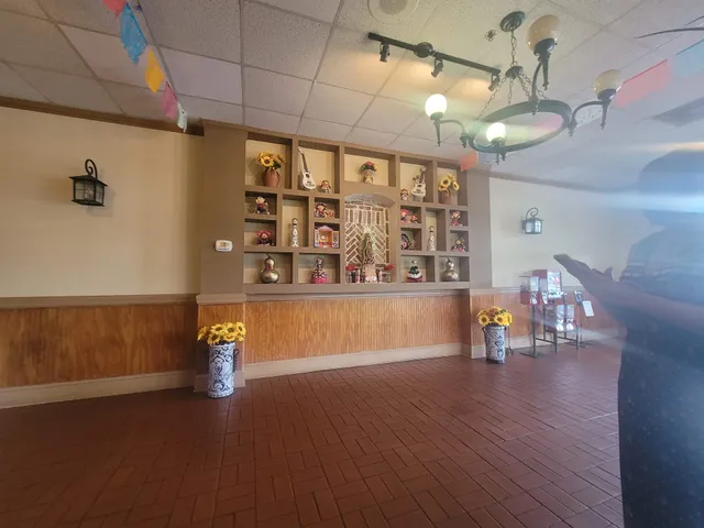 Riverwalk Shopping Center