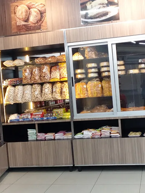 Padaria e Confeitaria Oficina do Pão