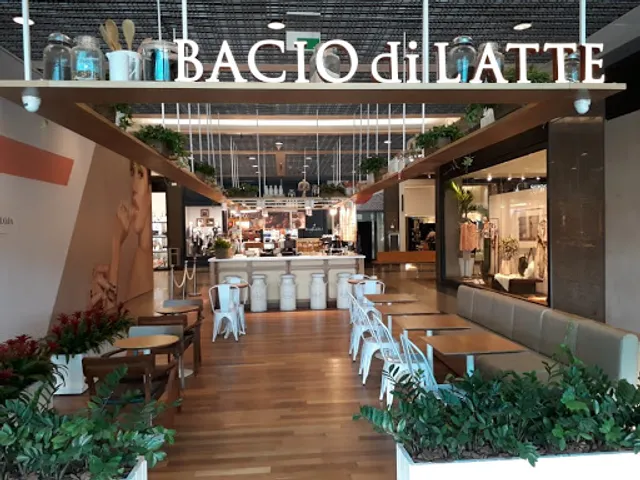 Bacio di Latte - Shop Rio Design (Quiosque)