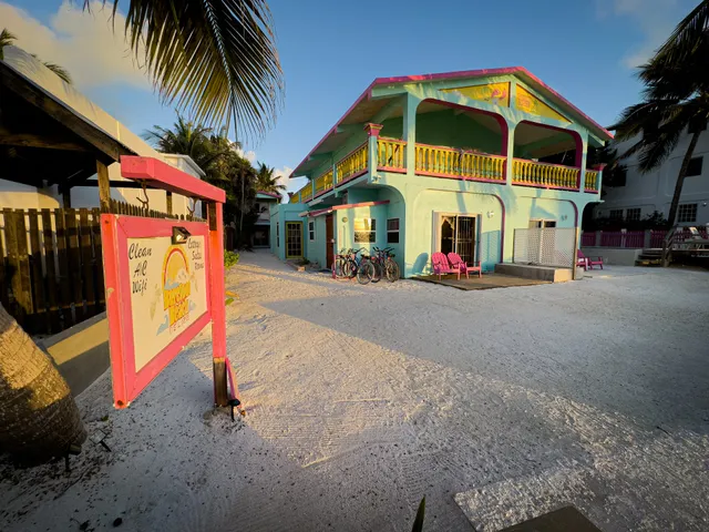 Barefoot Beach Belize Hotel