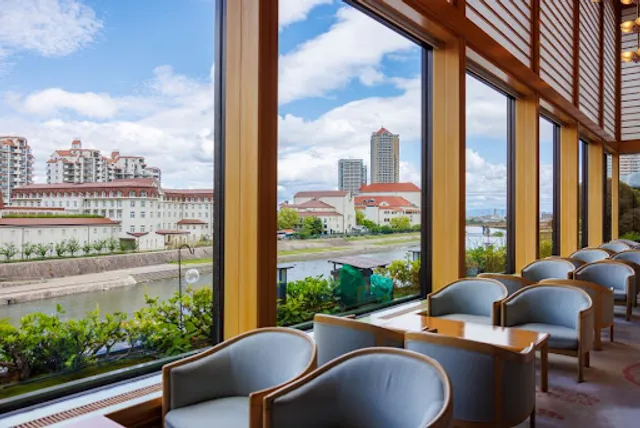 ロビーラウンジすみれ