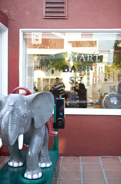 Brentwood Country Mart