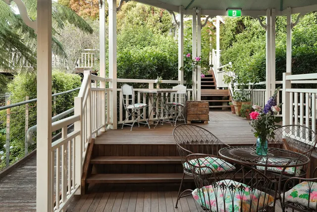 The Spotted Chook Ferme Auberge and Amelies Petite Maison