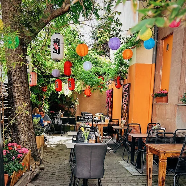 FIN - Vietnamese & Japanese Restaurant