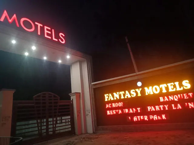 OYO 48934 Fantasy Motels