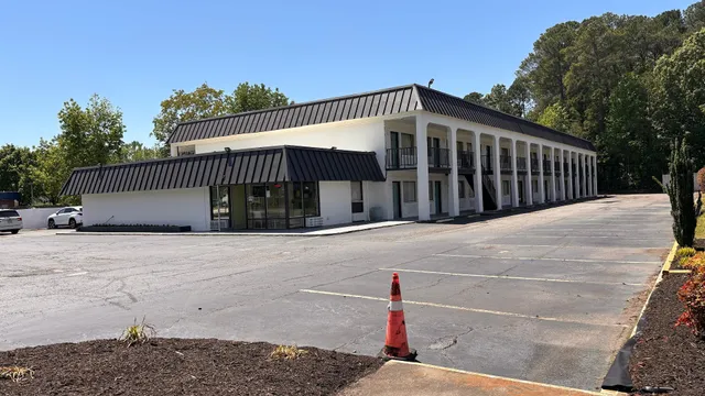 Sunrise Inn By OYO Newport News US-60 Formerly Economy Inn & Suites