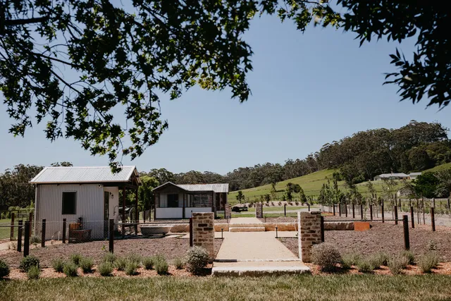 Moraea Farm Berry by Linnaeus Collection