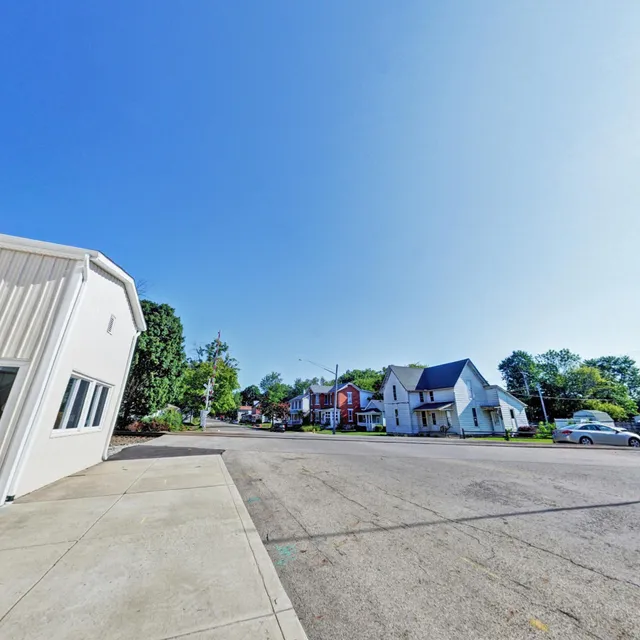 Eaton's Hometowne Furniture