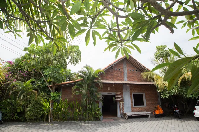 OYO 92706 Nadia Pansion