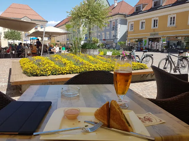 Cafe-Konditorei Holzmann - Fam Motschiunig