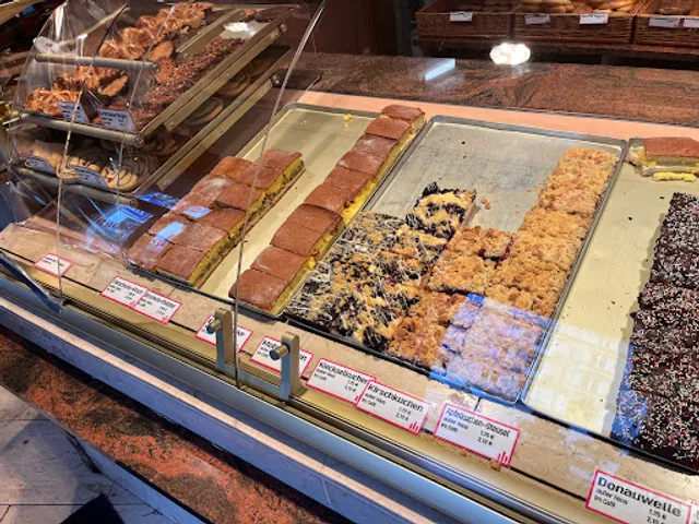 Bakery & Cafe Schurz