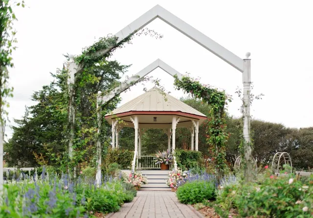Antique Rose Emporium - Wedding Venue