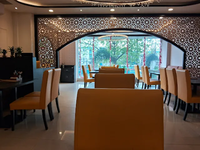 Chennai Square & Bombay Chowpatty