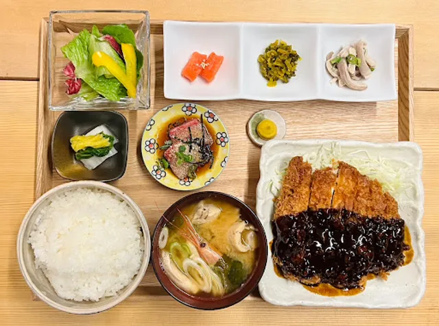 九州うまかもん酒場 おおた商店