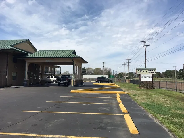 Regency Inn & Suites