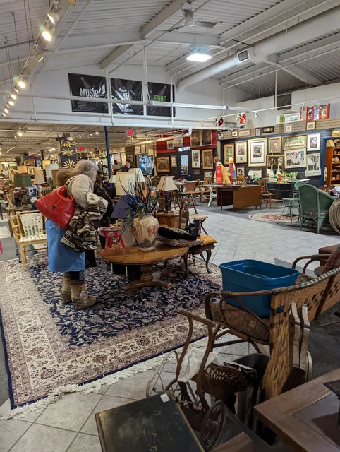 Antique 2 Modern Used Furniture