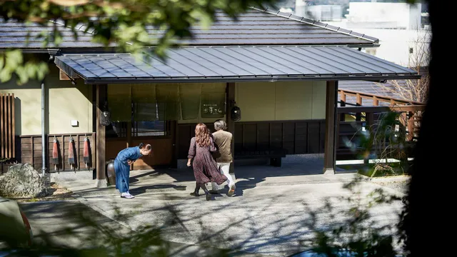 Nostalgic Romance Renewal Inn