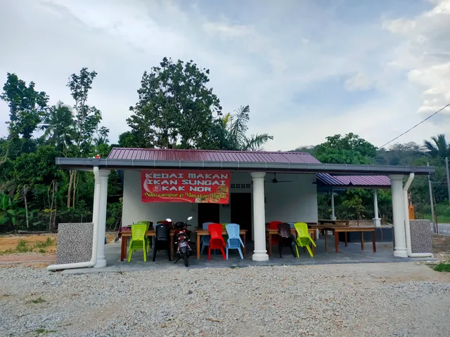 Kedai Makan Ikan Sungai Kak Nor Original