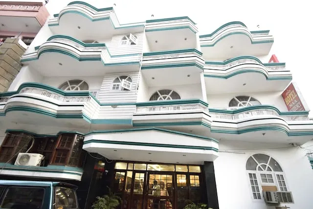 Super Hotel O Maa Residency