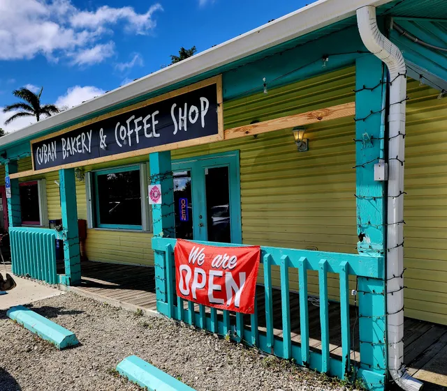 Cositas Bakery & Coffee Shop