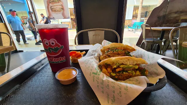 La Torta Plaza