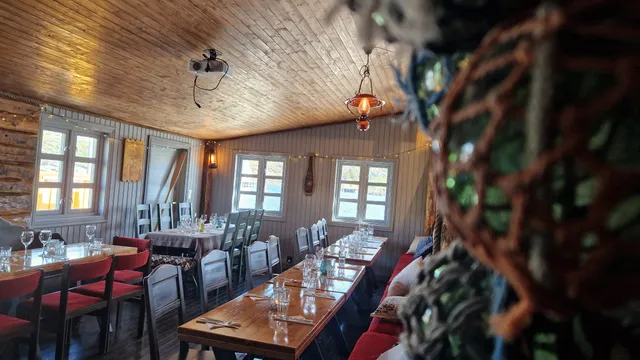 Heimbrygga Restaurant & Accommodation