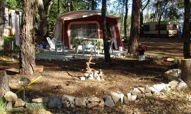 Camping Domaine Haute Garduere