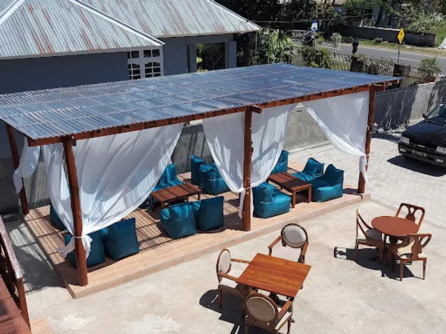 DARLEEN'S Cafe & Resto