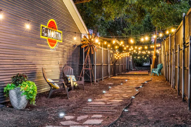 The Martin Frisco Stay & Play