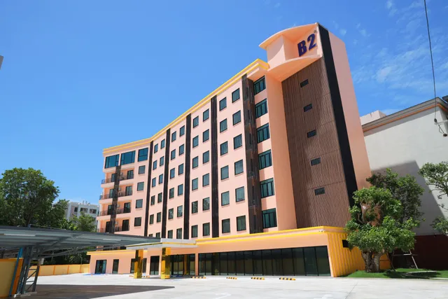 B2 Bang Saen Premier Hotel