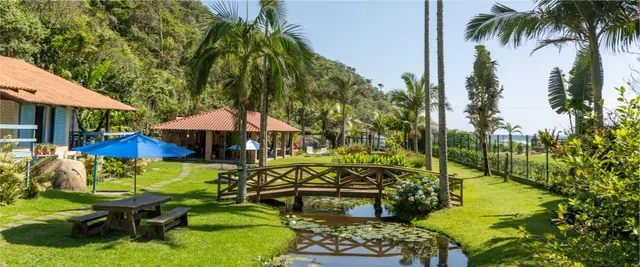 Paradise Inn Small Blue