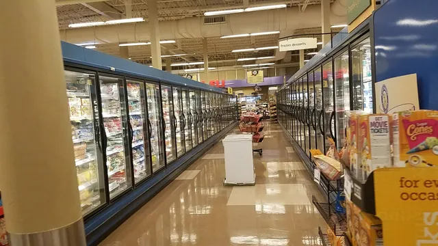 Saugus Plaza Shopping Center