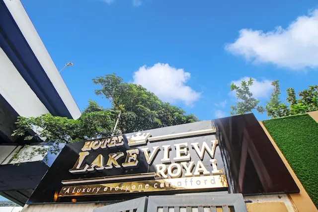 Super Townhouse Oak Hotel Lake View Royal Near Science City