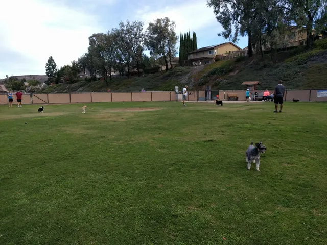Rancho Penãsquitos Linear Dog Park