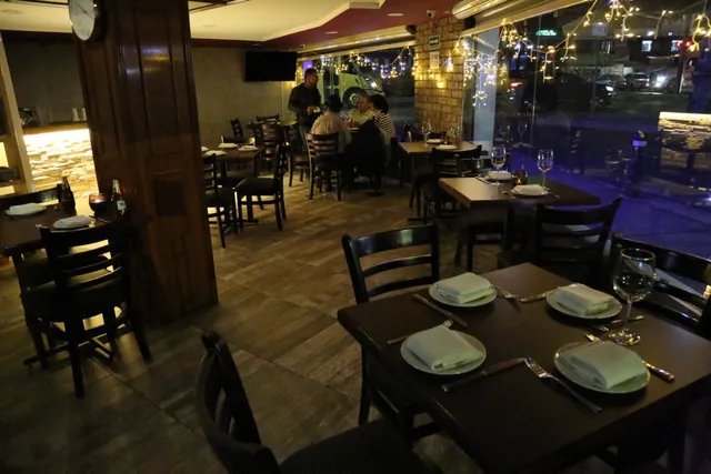 Vesuvio pizza y pasta