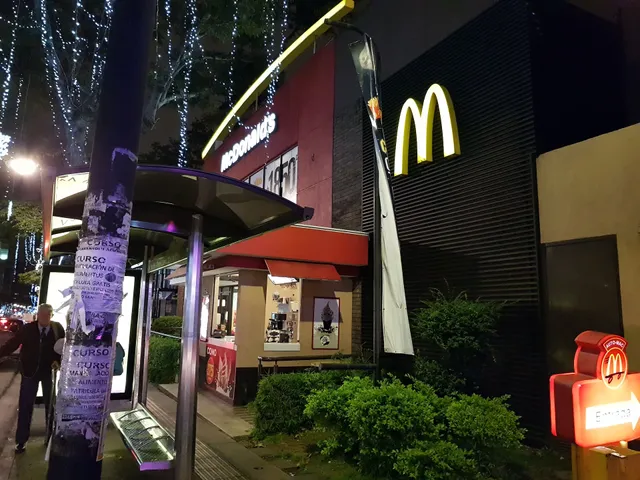 McDonald's Paseo Colón