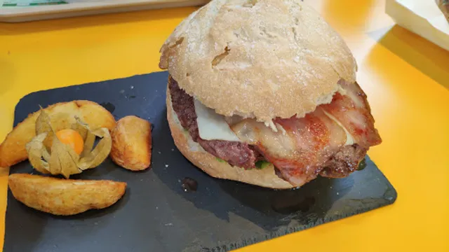 Como Como Hamburgueseria