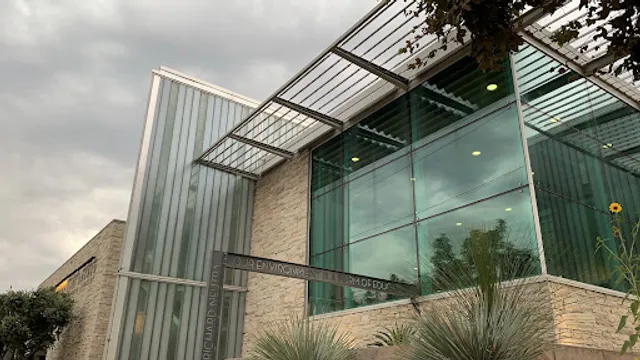 Silver Lake Branch Library