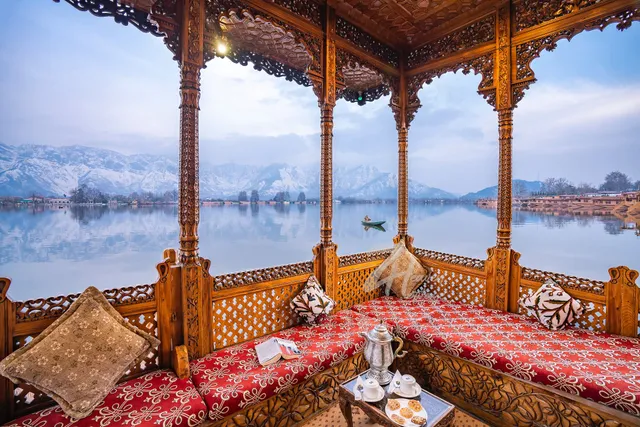 Nigeen Heritage Houseboats