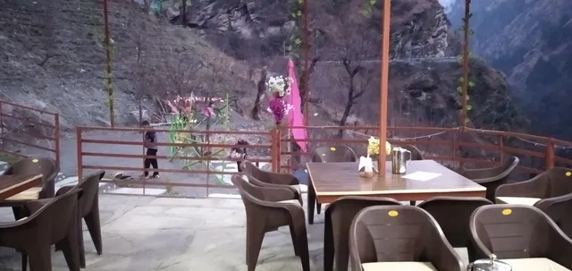 The Garden Cafe & Resturant