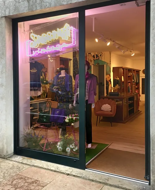 Sabrina Vintage e usato di qualità