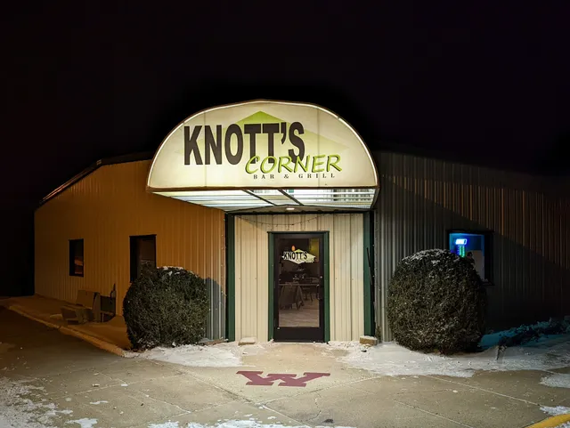 Knott's Corner Bar & Grill
