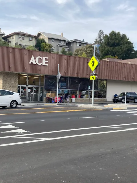 Grand Lake Ace Hardware Inc
