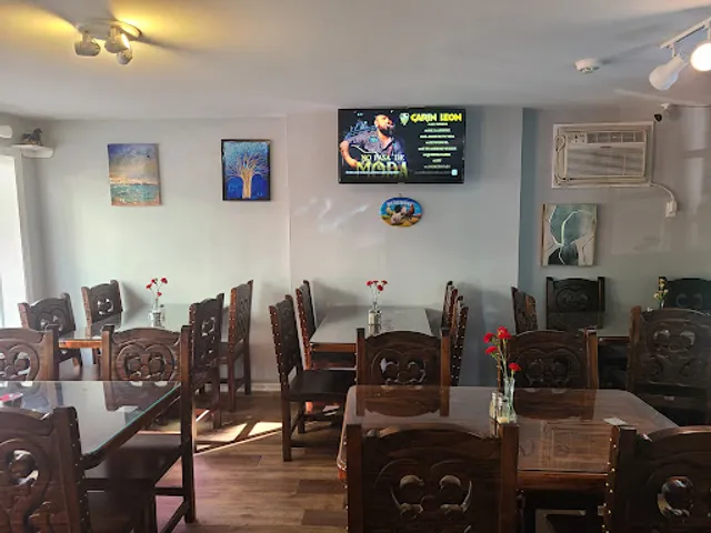 Buenos Dias Cafe & Restaurant