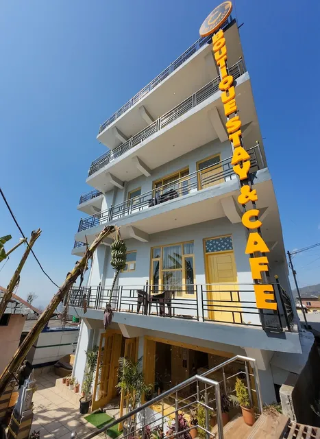 Ghar Bar Boutique Stay & Cafe