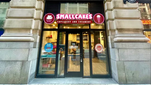 Smallcakes Cupcakery