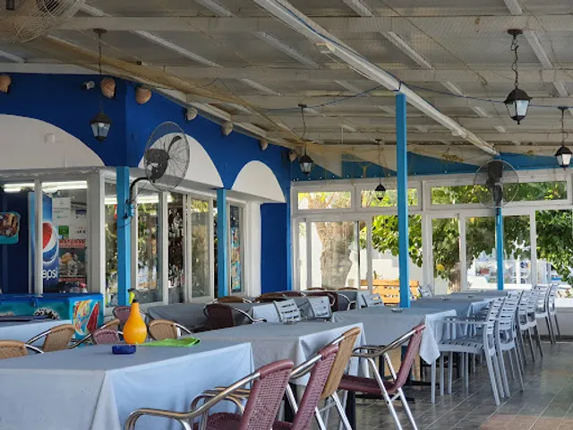 Mouria Restaurant - Maria