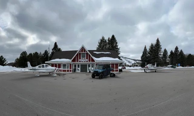 Boyne Mountain Airport (BFA)