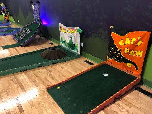 Putt-R-Round Mini Golf & Putt Arcade